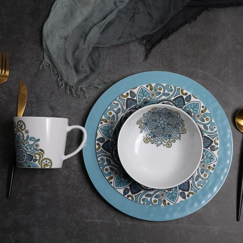 Four-piece tableware (including cup)