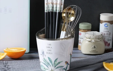 9351-round chopstick holder