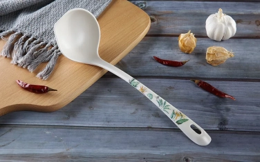 1022-Spoon with mouth