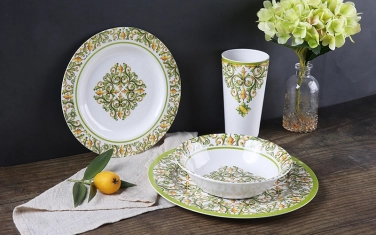 Four-piece tableware (including cup)