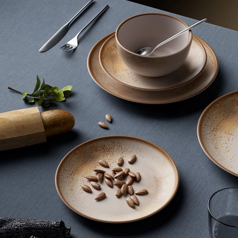 Set of 4-piece table before meal