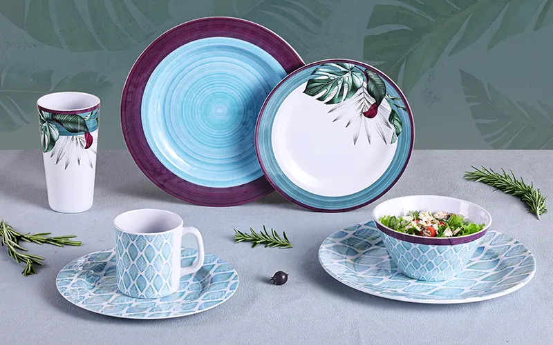 Dinnerware set- 4 pcs