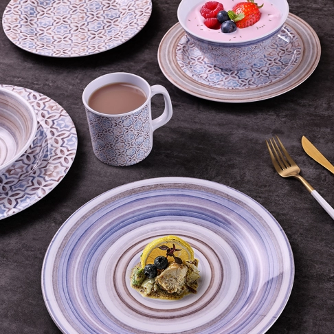 Set of 12 or 16 (4 persons)