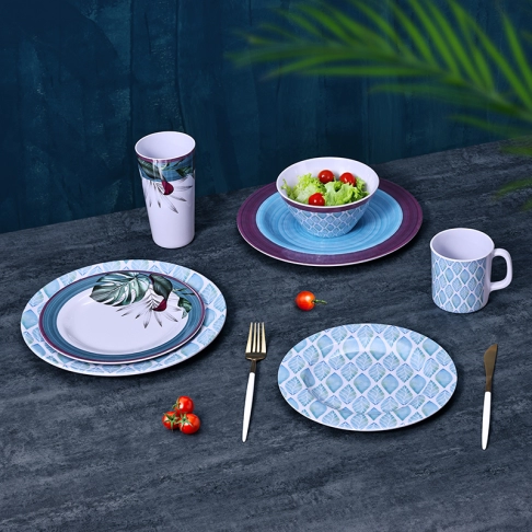 Set of 12 or 16 (4 persons)